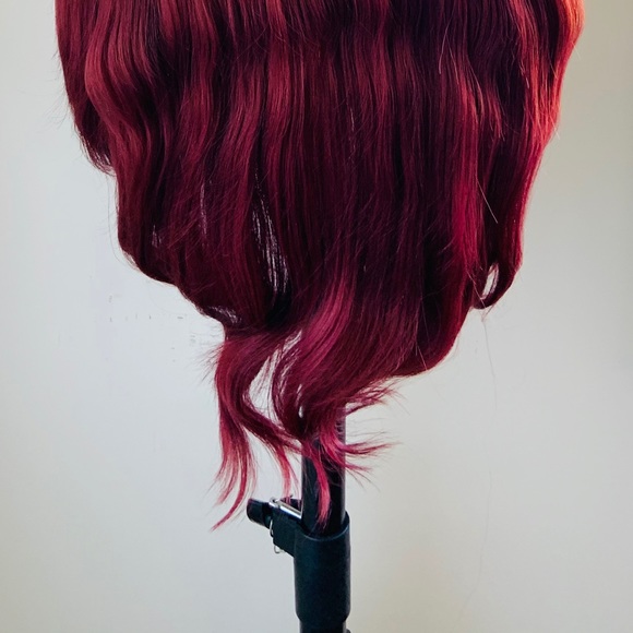 Gorgeous 28” Dark Rooted Burgundy Lace Part Synthetic Wig - Picture 16 of 16